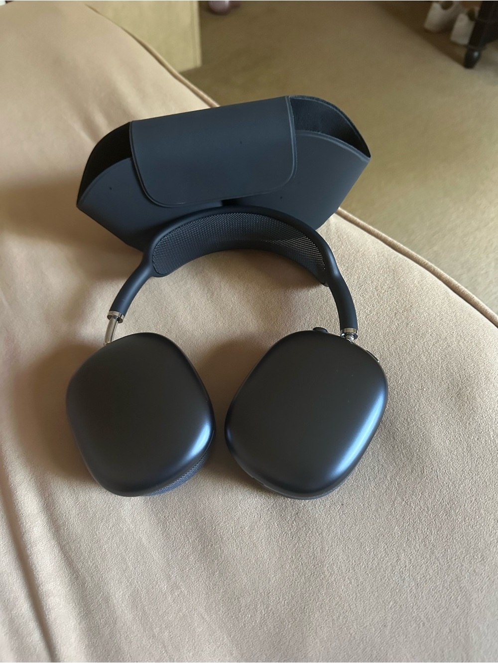 Apple Over-Ear Headphones in Space Gray